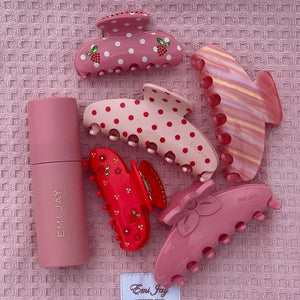 Sweetheart Hair Claw Clip in Berry Beach Club