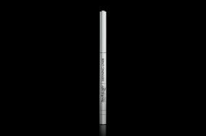 DEFINING LINER EYELINER